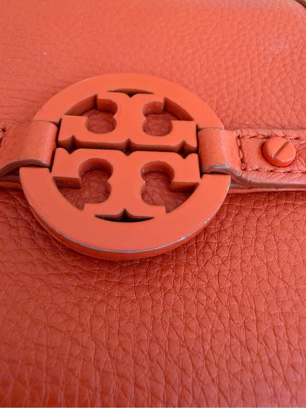 TORY BURCH Pebbled Leather Wallet - Picture 10 of 10